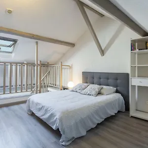  Apartment Decouvrir